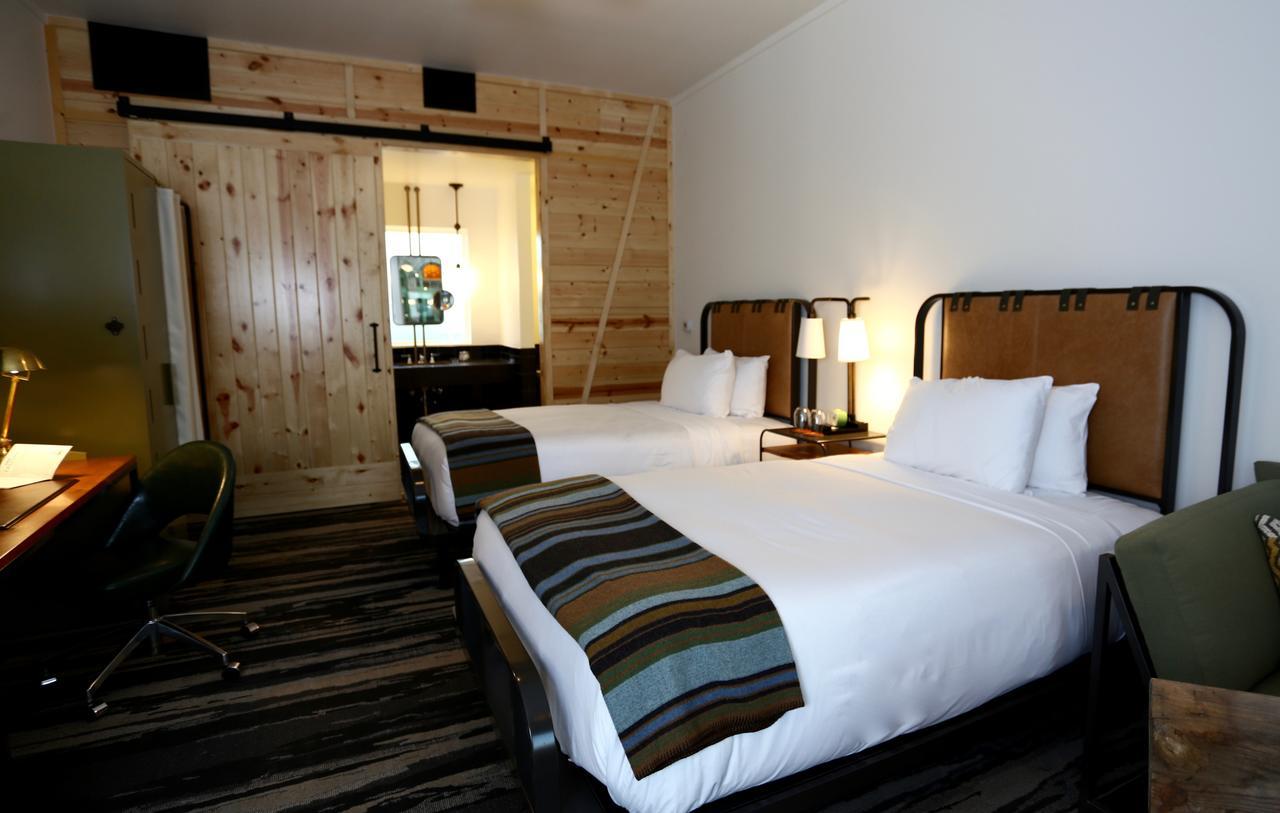 Cavalry Court, By Valencia Hotel Collection College Station Luaran gambar