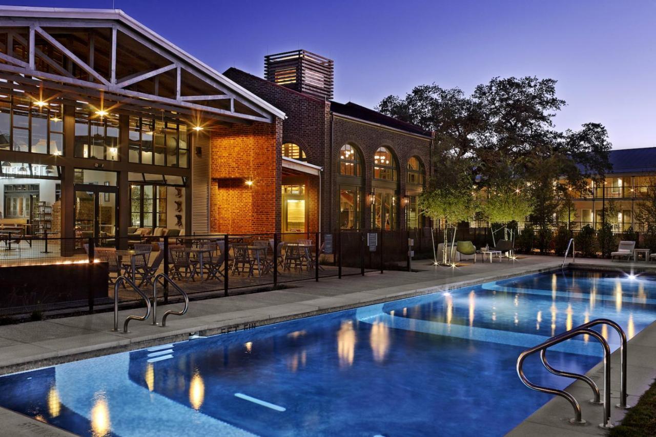 Cavalry Court, By Valencia Hotel Collection College Station Luaran gambar